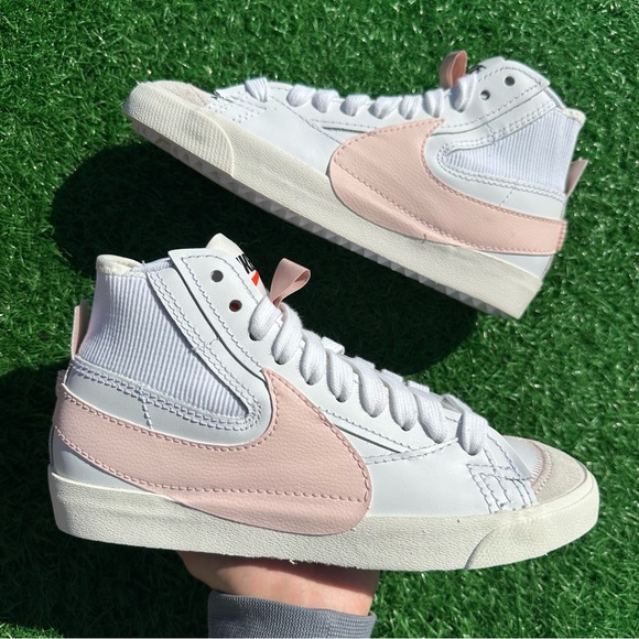 Nike Blazer Mid ‘77 Jumbo White / Atmosphere - Pink Oxford - Picture 3 of 13
